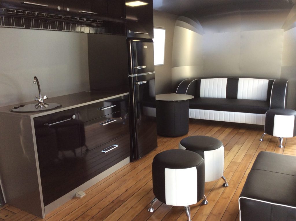 Silverstar - interieur (1) Xtreme Concepts presenta la silverstar interior-1