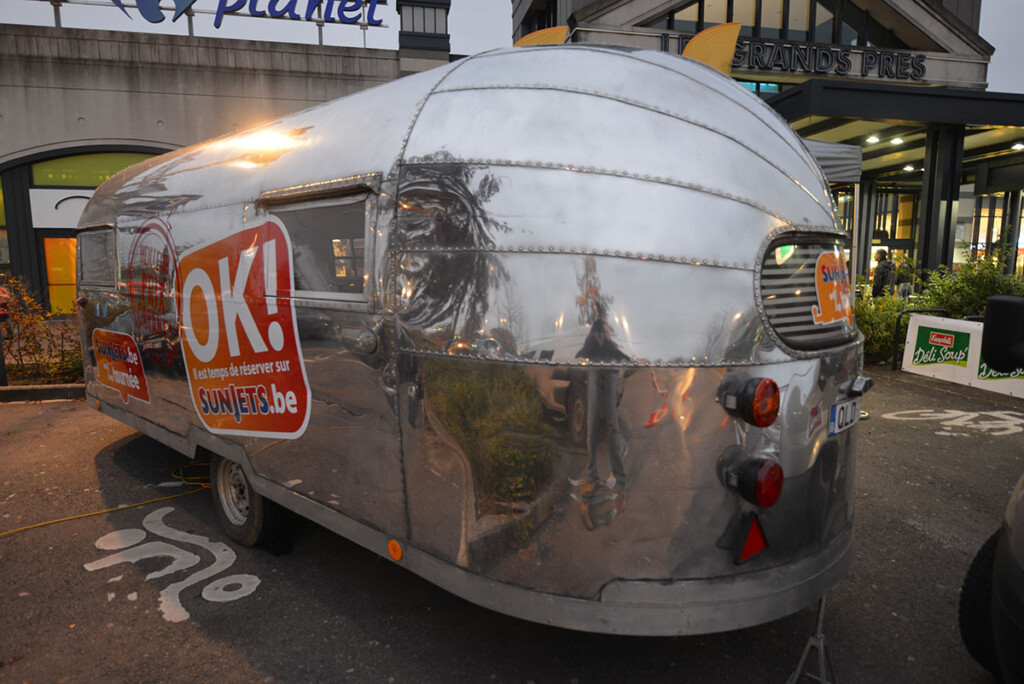 X3M - Sunjest airstream Xtreme Concepts mobile truck silver (4)