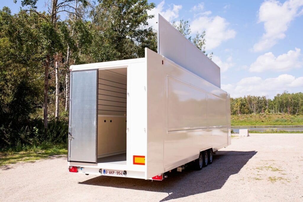 X3M-Xtreme-Concepts-promobox-merchandising (21) Xtreme Concepts Roadshows Promobox Merchandising BE