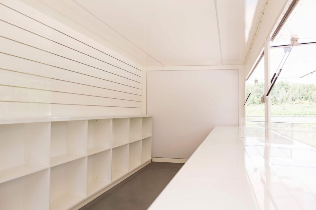 X3M-Xtreme-Concepts-promobox-merchandising (7)